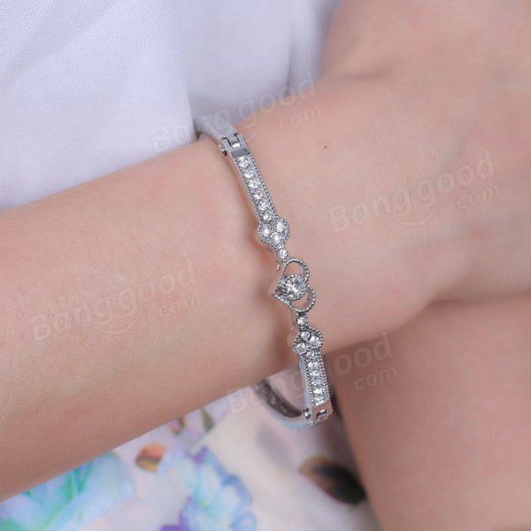 Elegant Sølv Rhinestone Krystal Hjerteformet Armbånd Til Kvinder