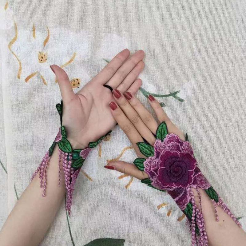 Kvinder Etnisk Broderi Hallow Armbånd Mode Blomster Halv Cover Finger Kvast Handsker