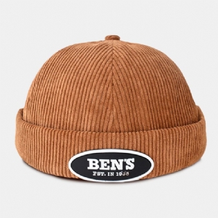 Mænd Udlejer Kasket Corduroy Bogstaver Oval Label All-match Justerbar Brimless Beanie Skull Kasket Til Kvinder