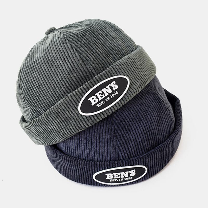 Mænd Udlejer Kasket Corduroy Bogstaver Oval Label All-match Justerbar Brimless Beanie Skull Kasket Til Kvinder