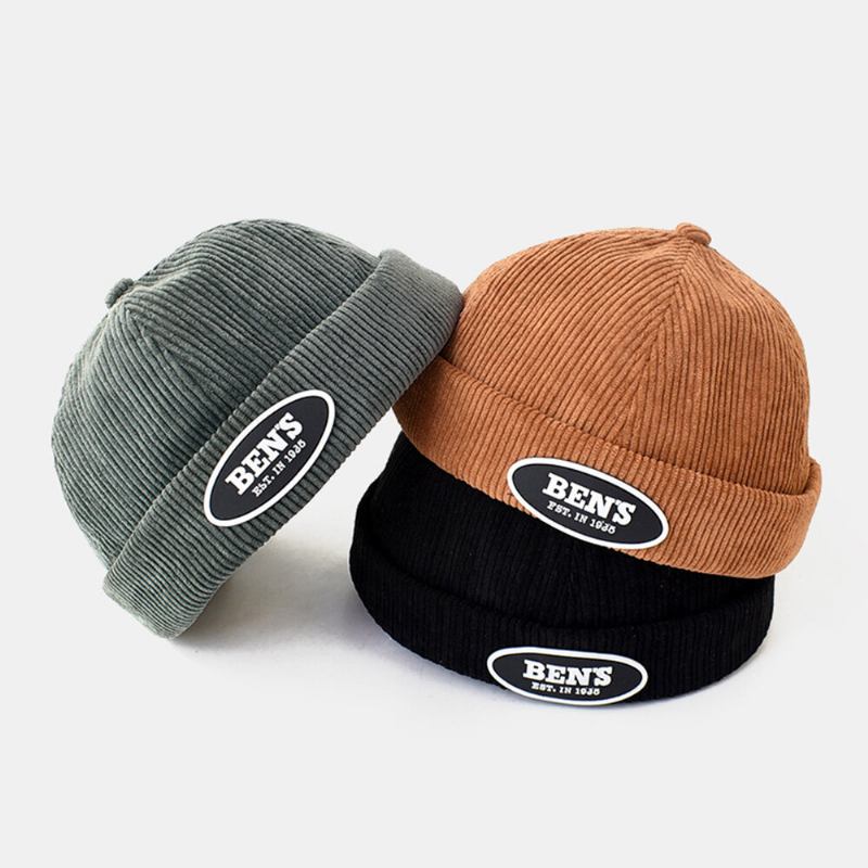 Mænd Udlejer Kasket Corduroy Bogstaver Oval Label All-match Justerbar Brimless Beanie Skull Kasket Til Kvinder