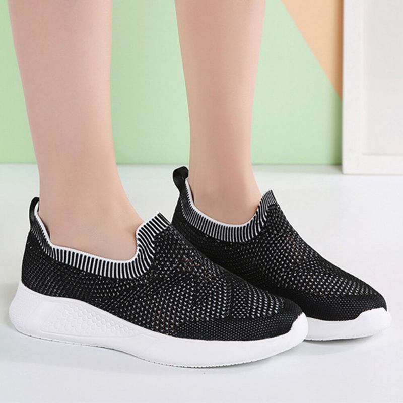 Kvinder Casual Åndbar Skridsikker Mesh Klud Slip-on Sneakers