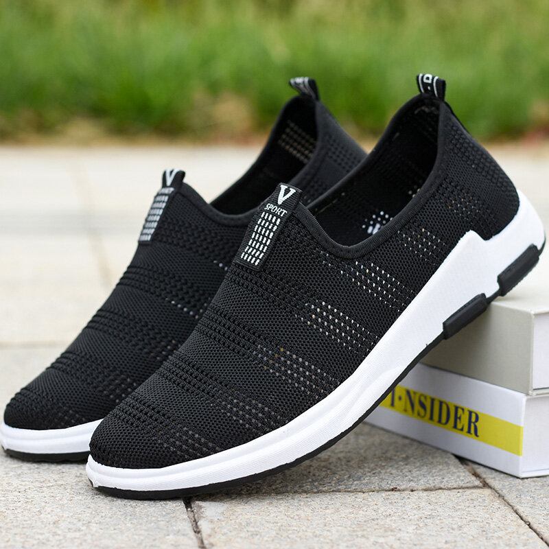 Mænd Udhulet Åndbart Stof Blødt Bund Slip On Comfy Sports Casual Vandresko