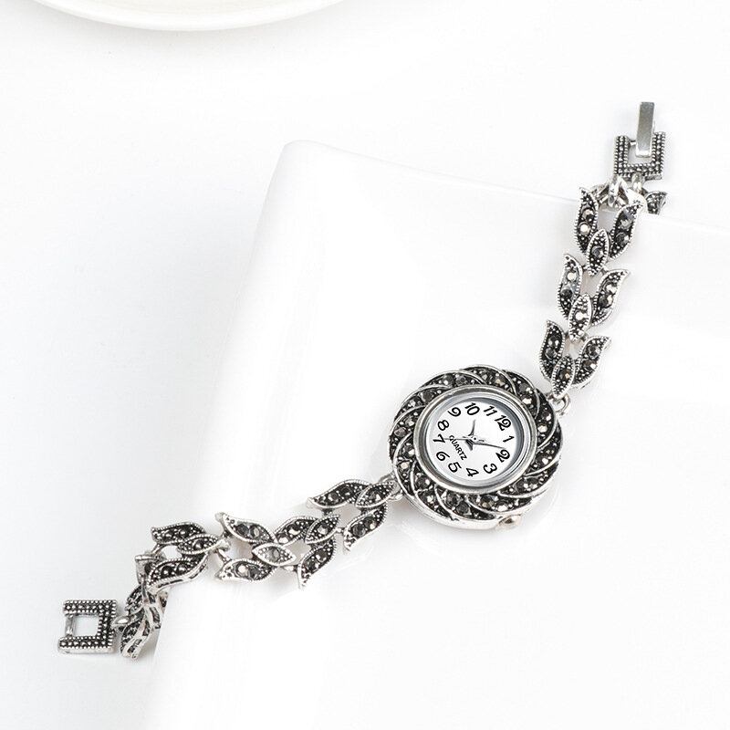 Grey Crystal Dame Armbåndsur Moderigtigt Retro Style Quartz Watch