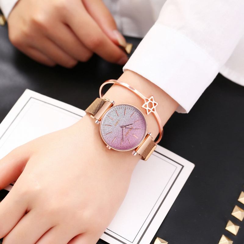 Mode Elegant Gradient Farve Romersk Nummerskive Magnetisk Spænde Damearmbåndsure Quartz Watch