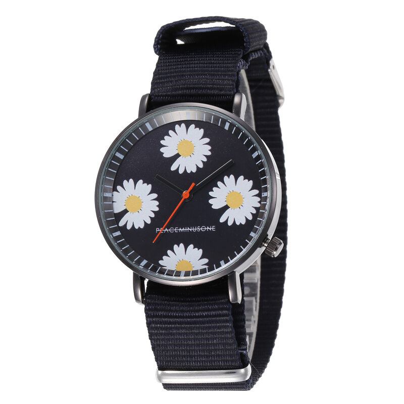 Mode Søde Kvinder Ure Læderbånd Tredimensionelt Little Daisy Quartz Watch