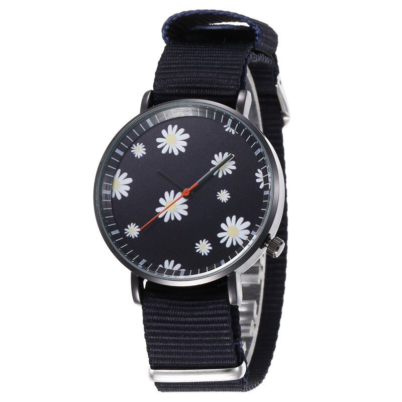 Mode Søde Kvinder Ure Læderbånd Tredimensionelt Little Daisy Quartz Watch